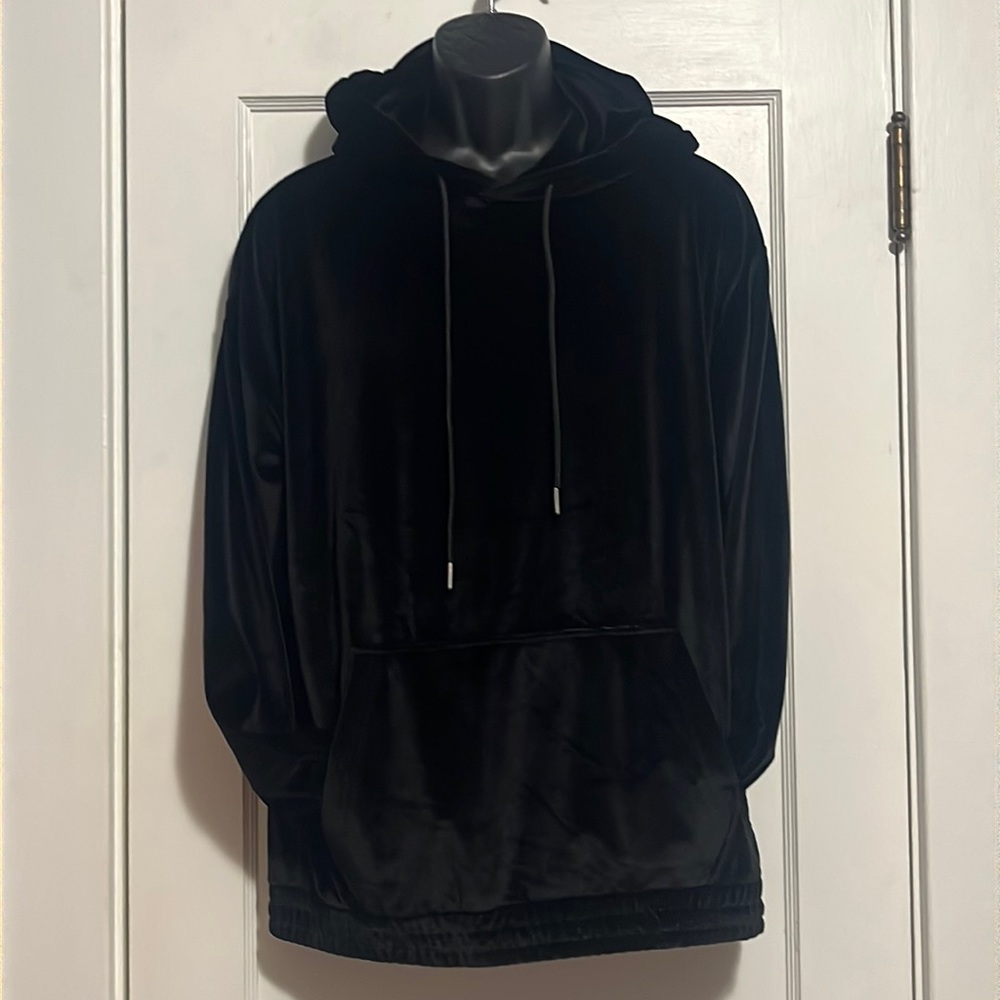 Forever 21 Men’s Velour Pullover Hoodie
